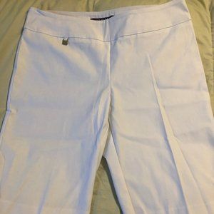 Peck & Peck woman's bermuda shorts
